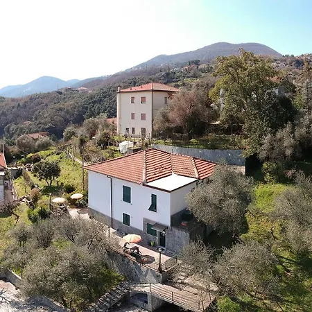 Guest house Holidays' La Spezia